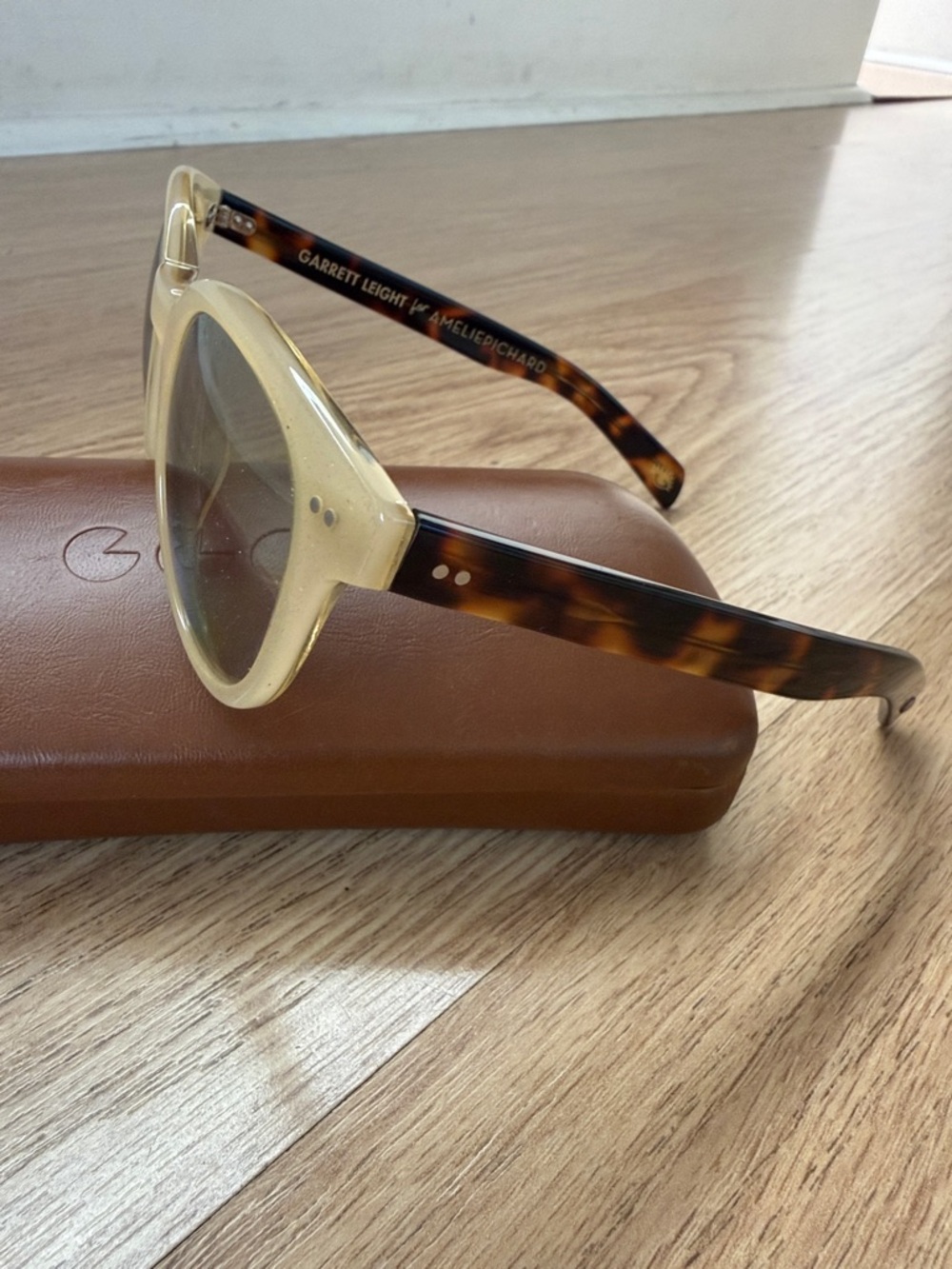 Garrett Leight Amelie Pichard Gold-Tortoise Round Sunglasses - Picture 3 of 3